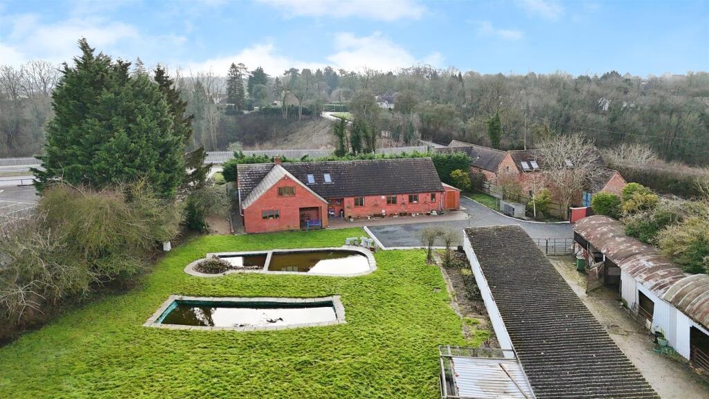 Additional property image - Harbury, Leamington Spa