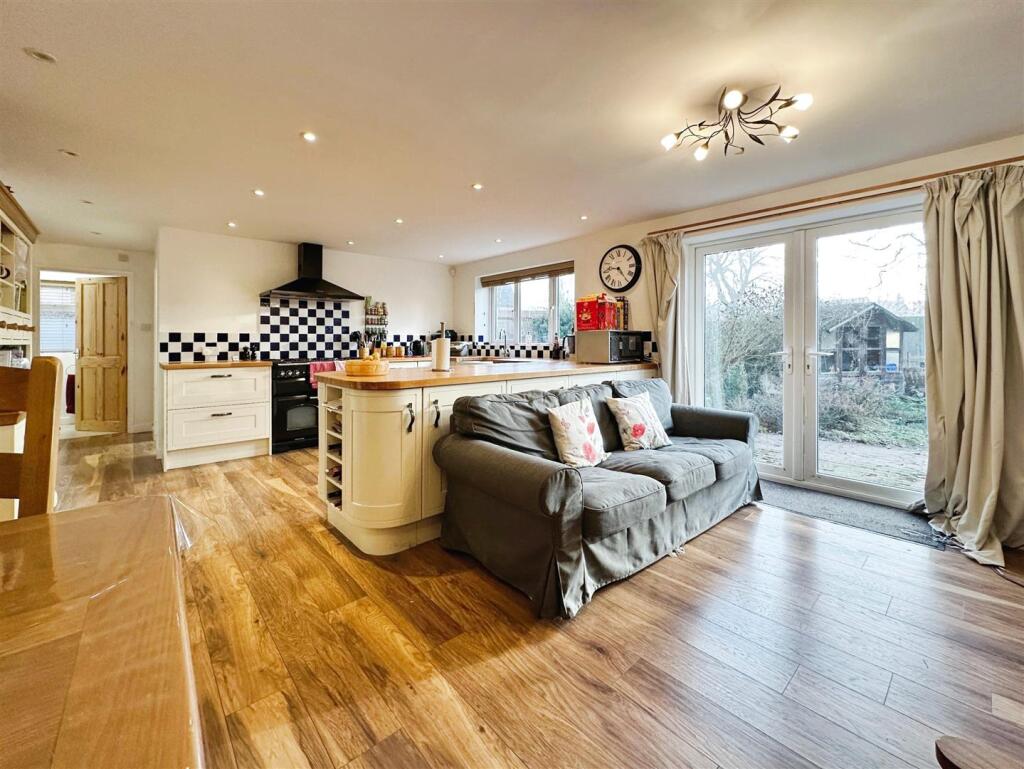Additional property image - Manor Road, Harbury, Leamington Spa