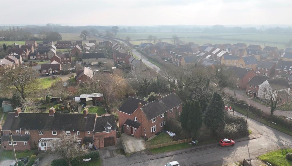 Additional property image - Manor Road, Harbury, Leamington Spa