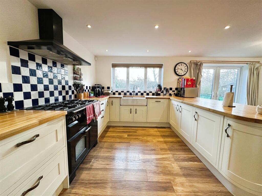 Additional property image - Manor Road, Harbury, Leamington Spa