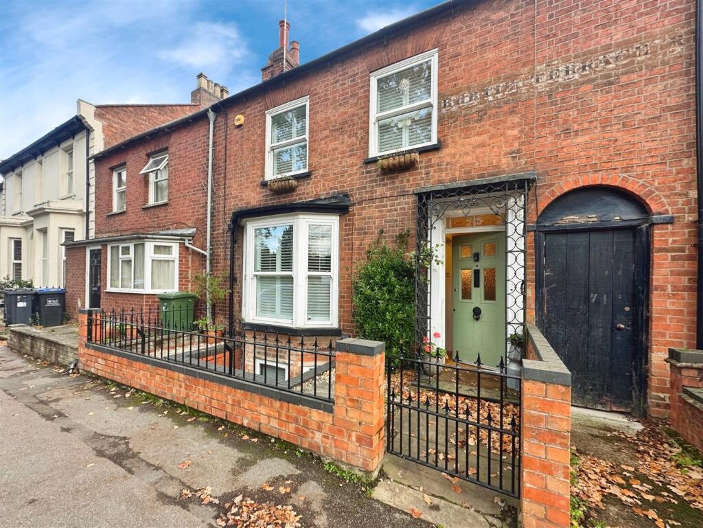 Main image of property: Rugby Road, Leamington Spa