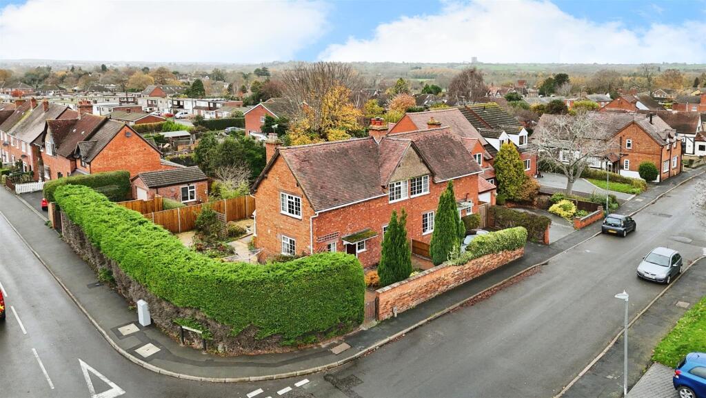 Main image of property: Lewis Road, Radford Semele, Leamington Spa