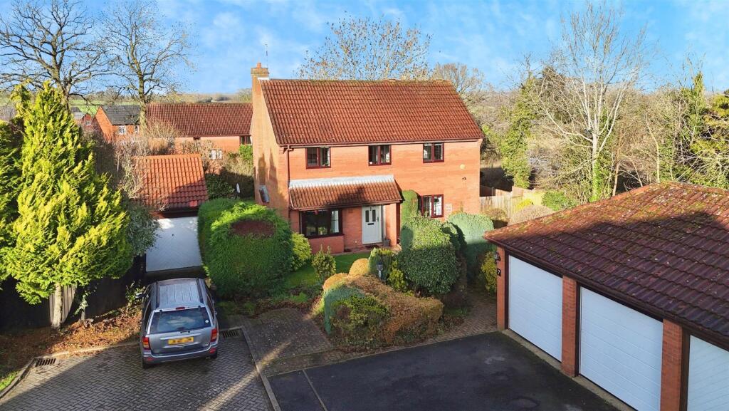 Main image of property: Cotton Mill Spinney, Cubbington, Leamington Spa