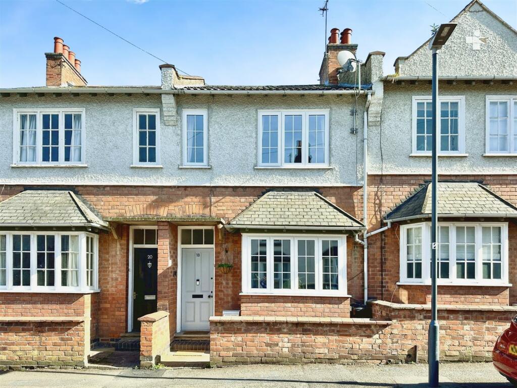 2 bedroom terraced house for sale in Ranelagh Terrace, Leamington Spa, CV31