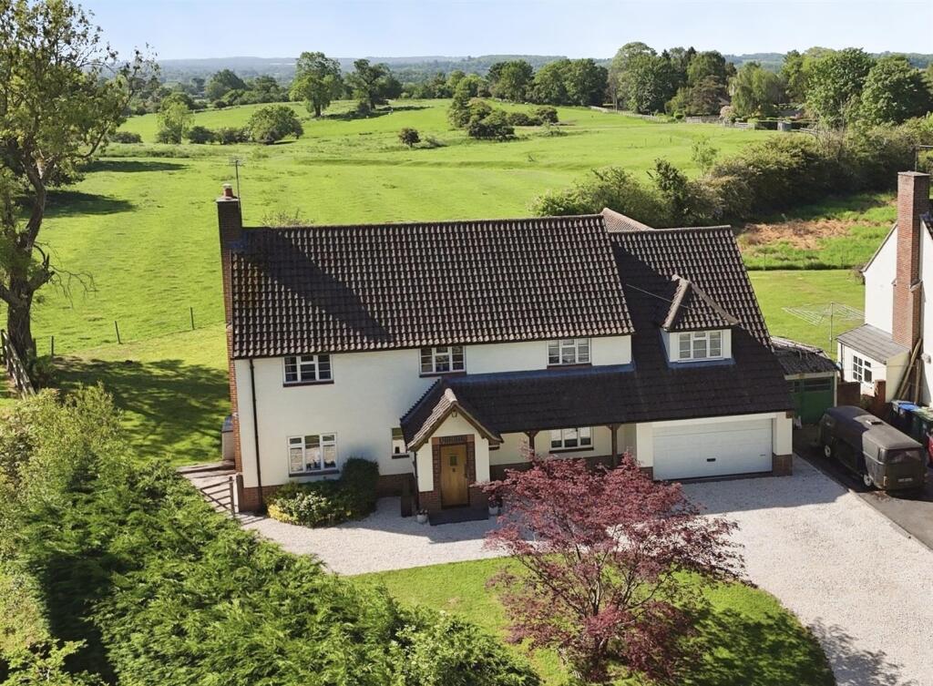 Main image of property: Montgomery Avenue, Hampton-On-The-Hill, Warwick