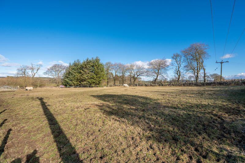 5 bedroom smallholding for sale in 2 Blackfaulds Farm, Avonbridge