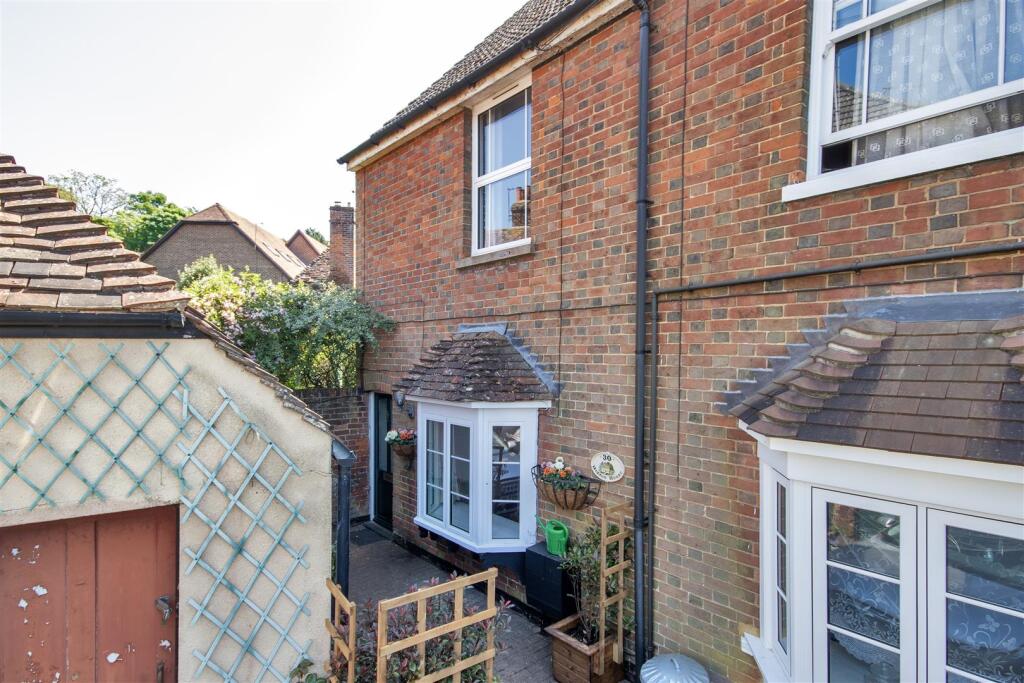 Main image of property: Seal, Sevenoaks