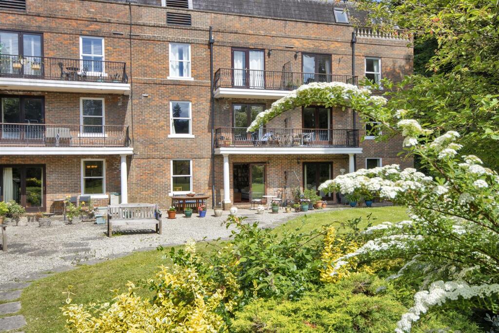 Main image of property: Sevenoaks