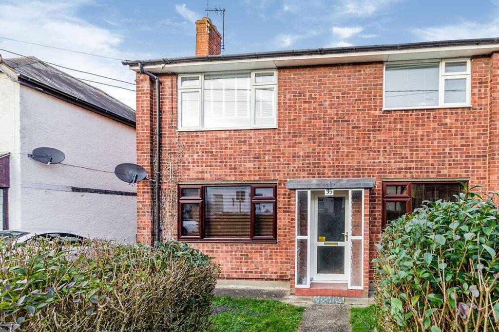 Main image of property: Essex Road, Longfield, Kent, DA3