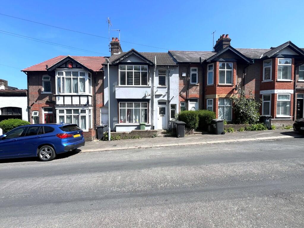 Main image of property: Russell Rise, Luton, Bedfordshire, LU1