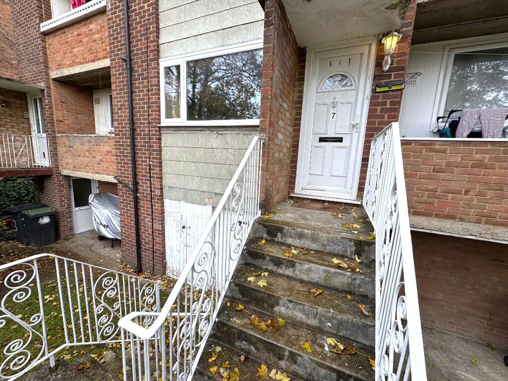 Main image of property: Crescent Road, Luton, Bedfordshire, LU2