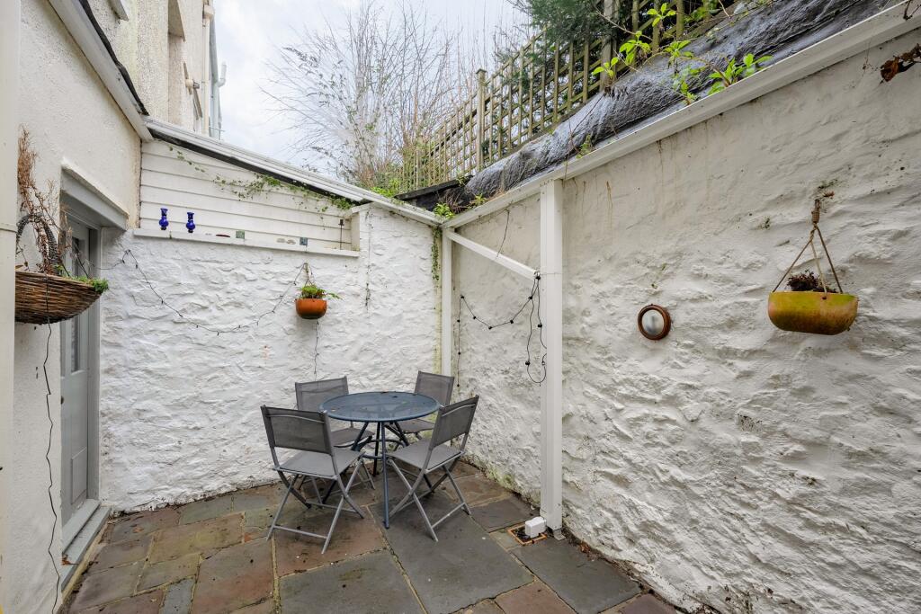 Additional property image - Westfield Place, Clifton, BS8