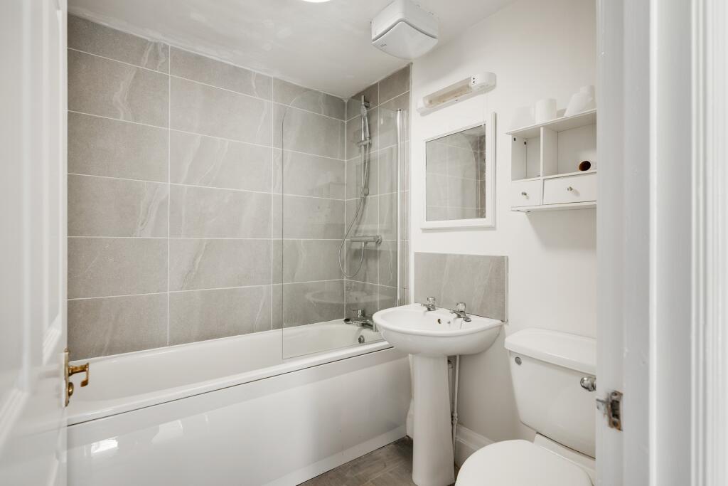 Additional property image - Park Place, Clifton
