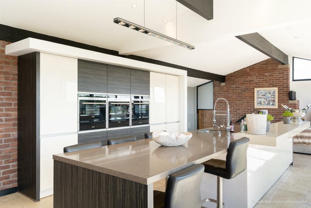 Additional property image - The Old Orchard, 7 Merevale, Dinas Powys, CF64 4HS