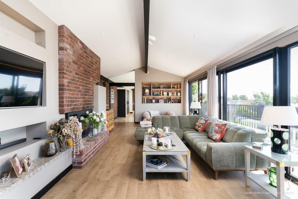 Additional property image - The Old Orchard, 7 Merevale, Dinas Powys, CF64 4HS