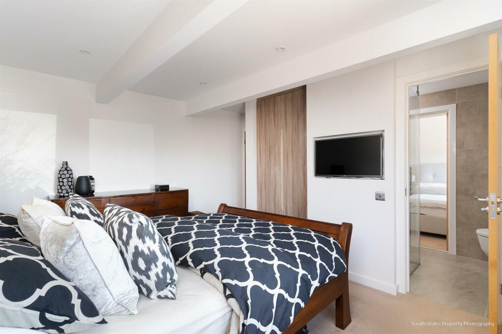 Additional property image - The Old Orchard, 7 Merevale, Dinas Powys, CF64 4HS