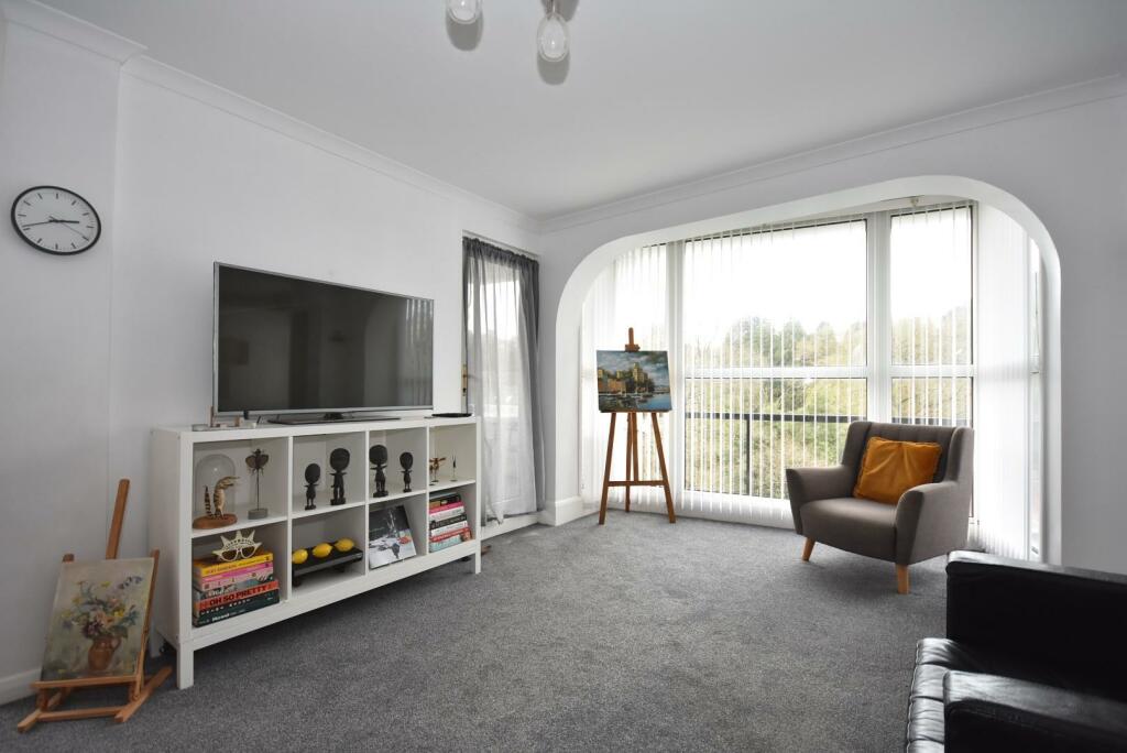 Additional property image - 54 Seabank, The Esplanade, Penarth, CF64 3AR