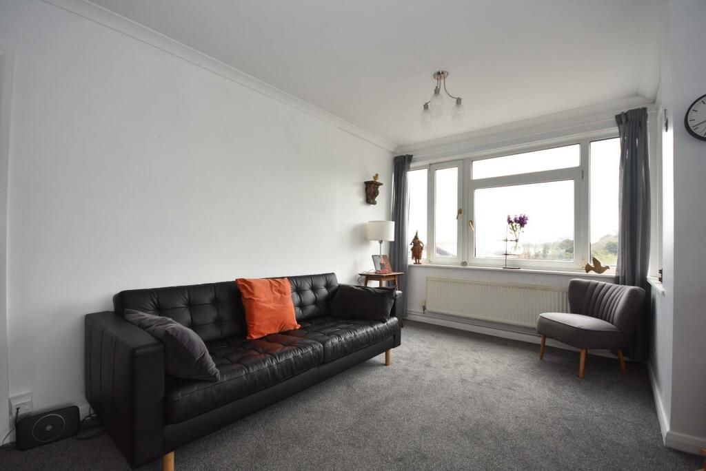 Additional property image - 54 Seabank, The Esplanade, Penarth, CF64 3AR
