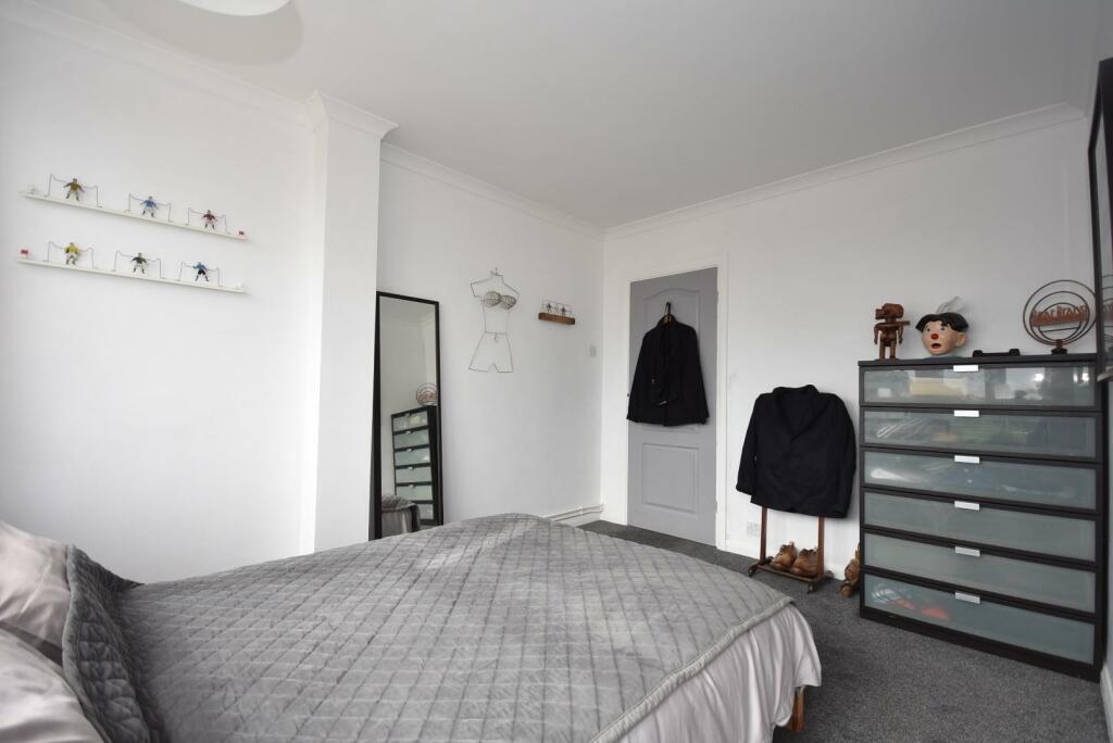 Additional property image - 54 Seabank, The Esplanade, Penarth, CF64 3AR