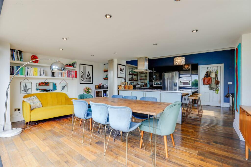 Additional property image - 1 St. Augustines Place, Penarth, CF64 1BJ