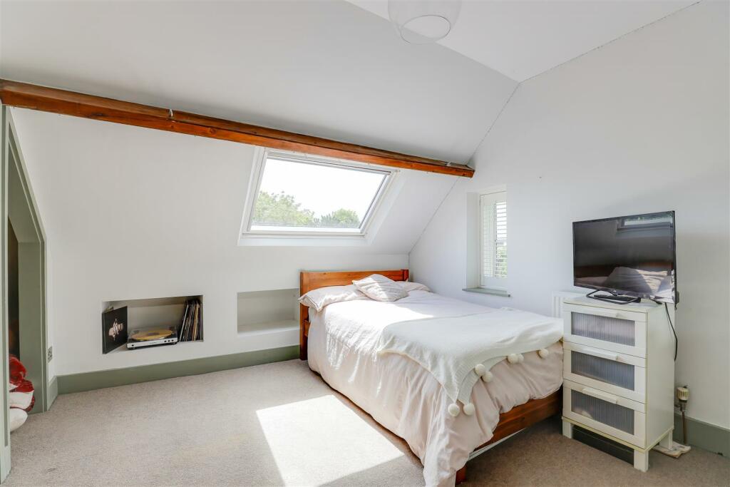 Additional property image - 1 St. Augustines Place, Penarth, CF64 1BJ