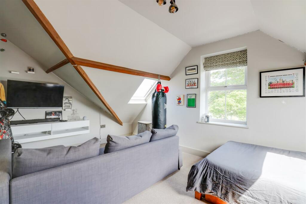 Additional property image - 1 St. Augustines Place, Penarth, CF64 1BJ