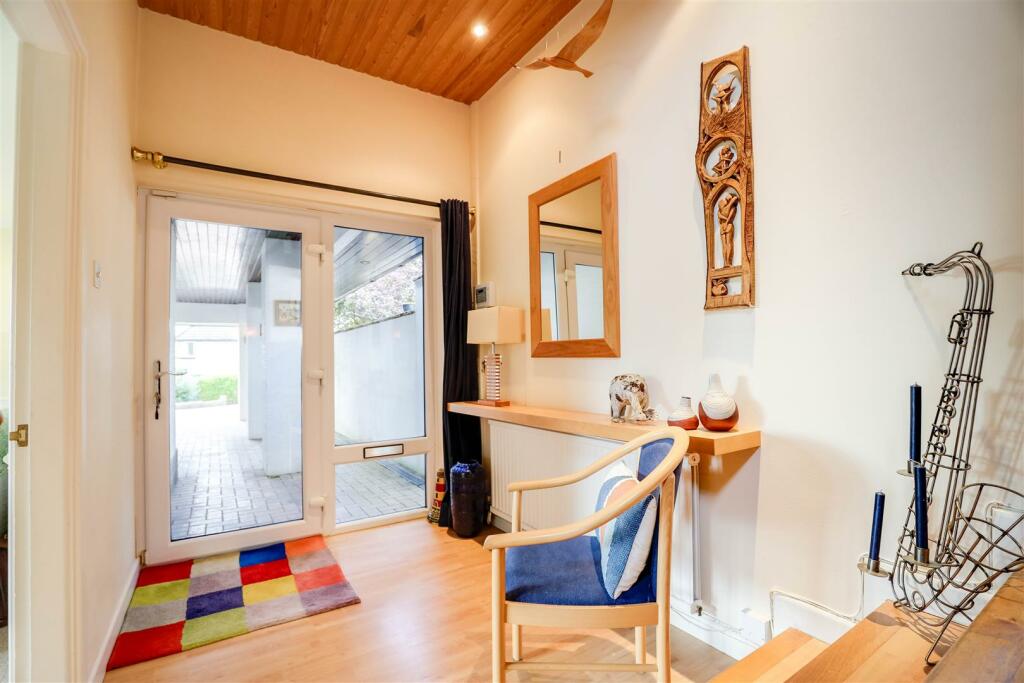 Additional property image - 2 Turnpike Close, Dinas Powys, CF64 4HT