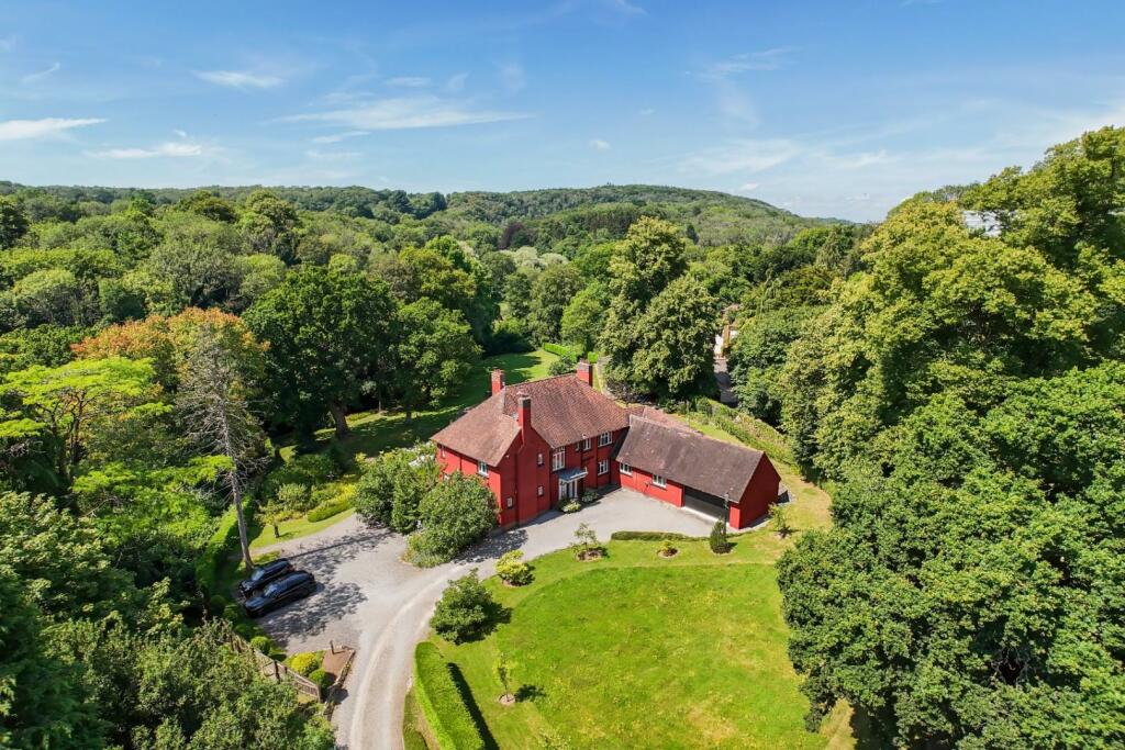 Main image of property: Trefnant, Dinas Powys, Vale Of Glamorgan, CF64 4HH