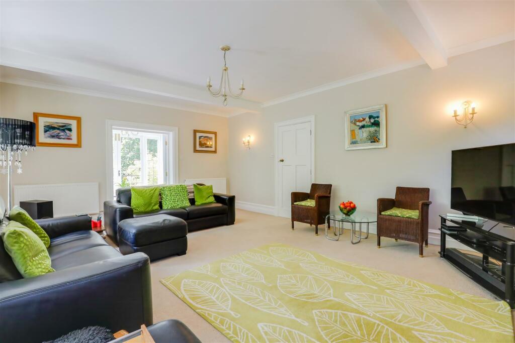 Additional property image - Trefnant, Dinas Powys, Vale Of Glamorgan, CF64 4HH