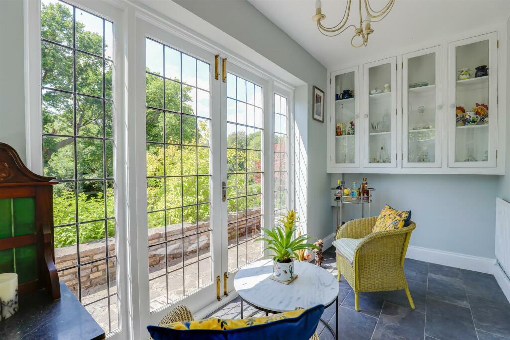 Additional property image - Trefnant, Dinas Powys, Vale Of Glamorgan, CF64 4HH