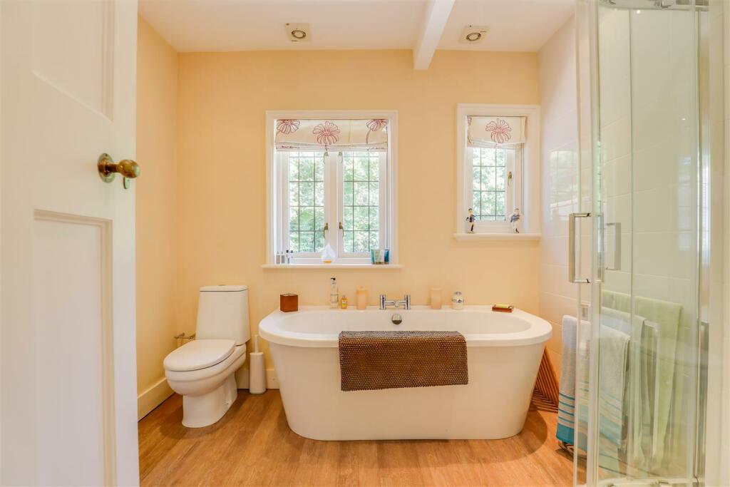 Additional property image - Trefnant, Dinas Powys, Vale Of Glamorgan, CF64 4HH