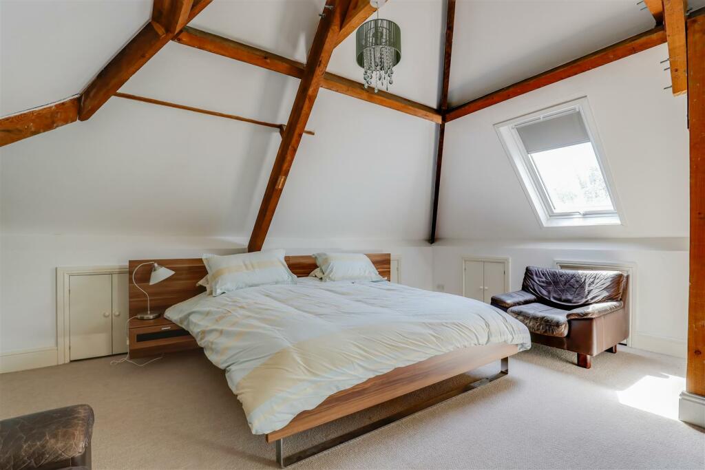 Additional property image - Trefnant, Dinas Powys, Vale Of Glamorgan, CF64 4HH