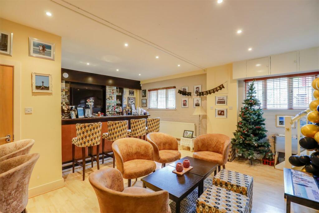 Additional property image - Trefnant, Dinas Powys, Vale Of Glamorgan, CF64 4HH