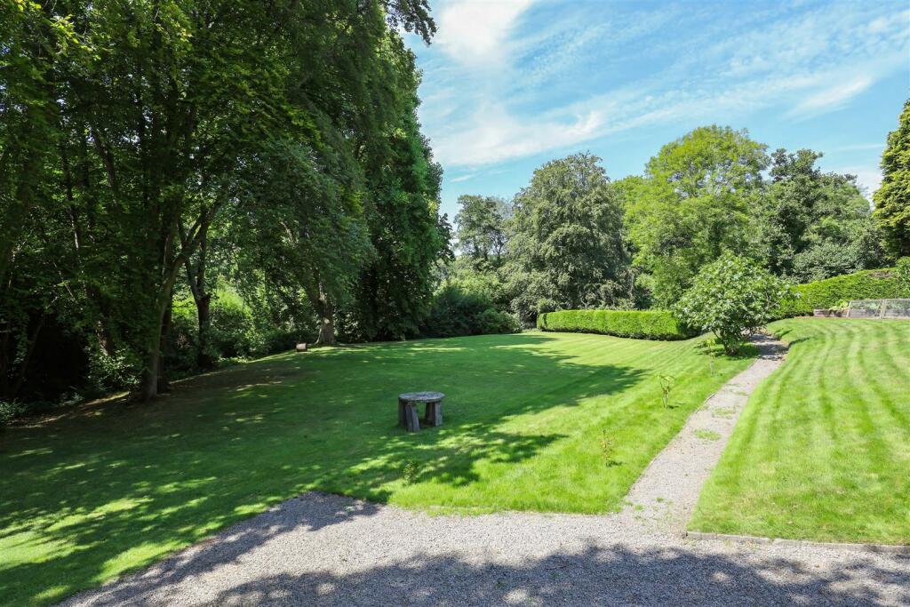 Additional property image - Trefnant, Dinas Powys, Vale Of Glamorgan, CF64 4HH