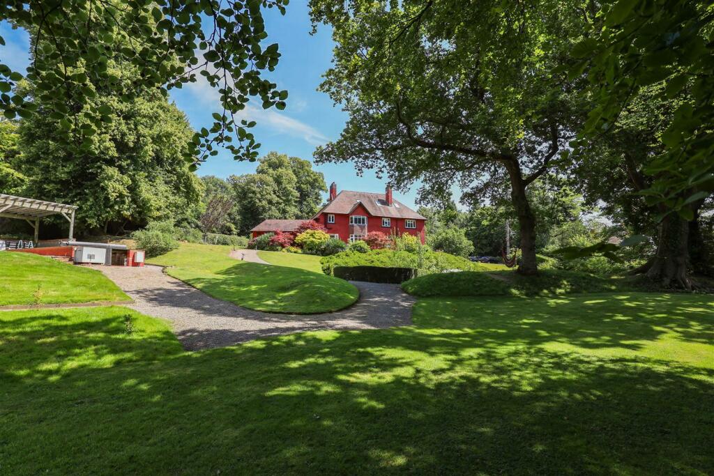 Additional property image - Trefnant, Dinas Powys, Vale Of Glamorgan, CF64 4HH