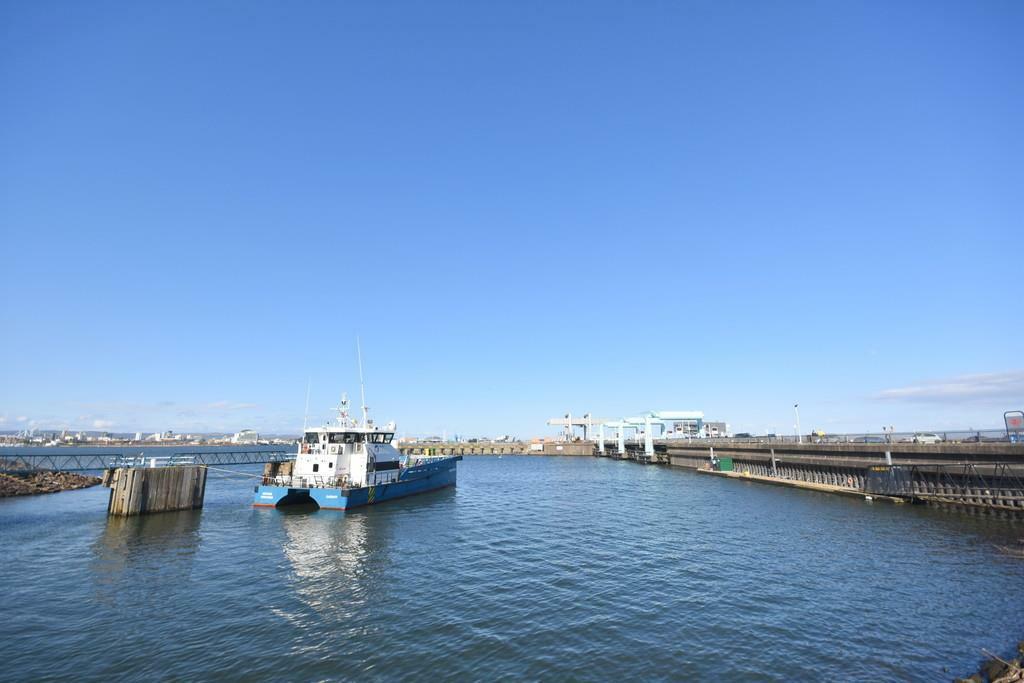 Additional property image - 8 Custom House Place, Penarth, CF64 1TP