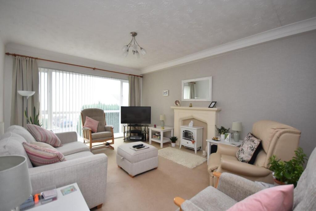Additional property image - 31 Highfield Close, Dinas Powys, CF64 4LR