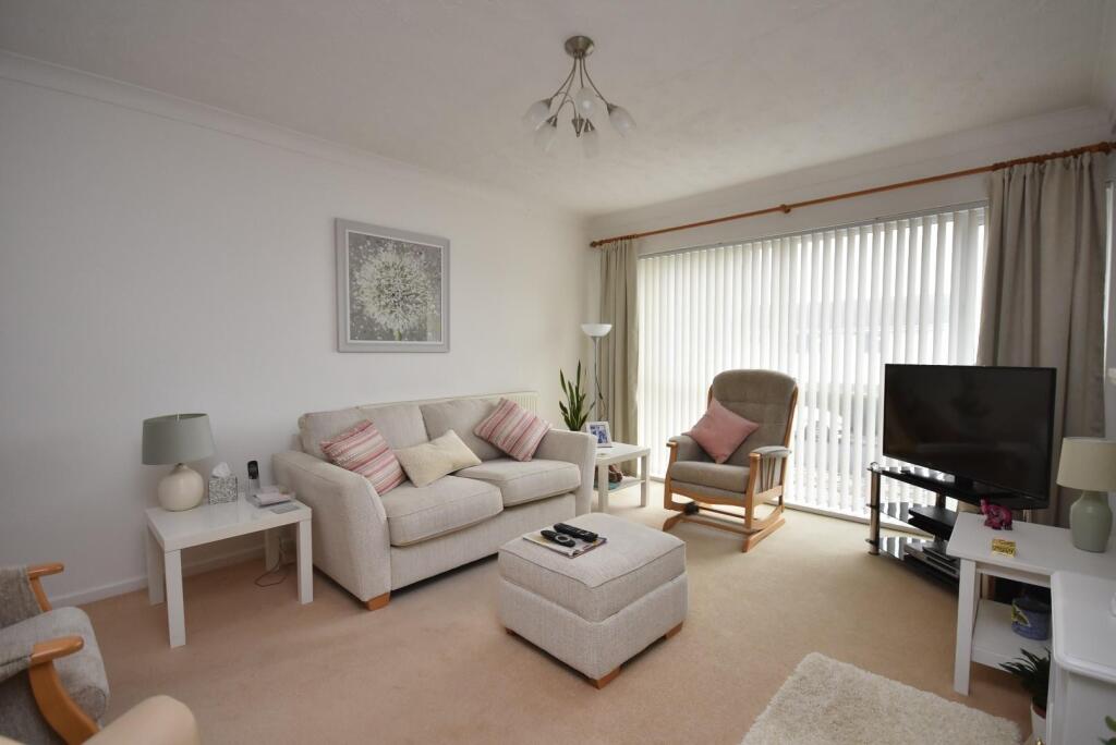 Additional property image - 31 Highfield Close, Dinas Powys, CF64 4LR