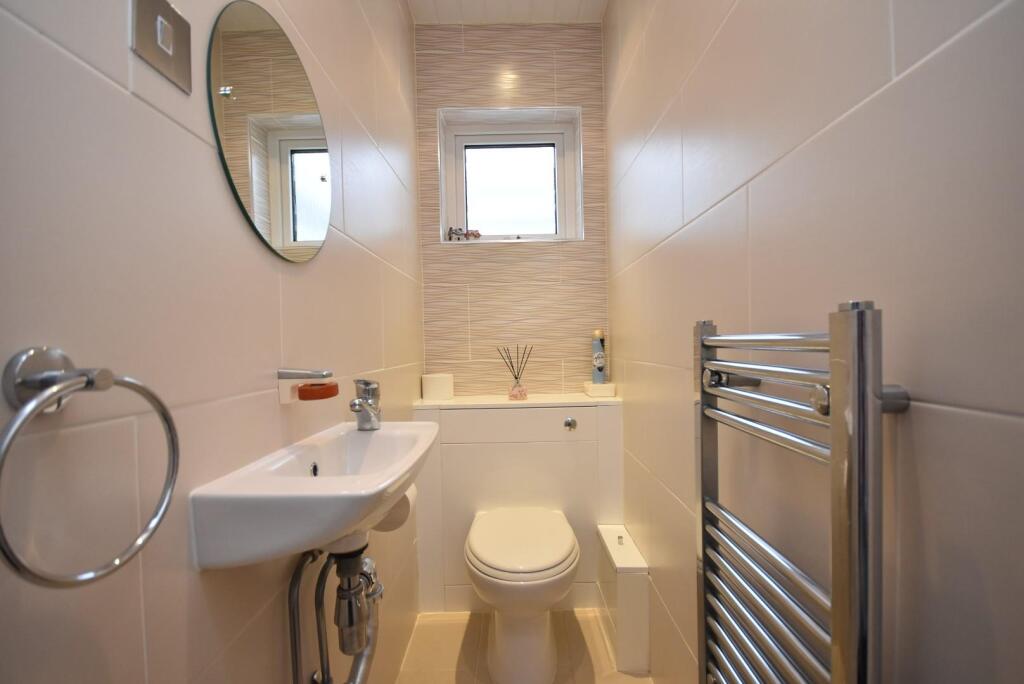 Additional property image - 31 Highfield Close, Dinas Powys, CF64 4LR
