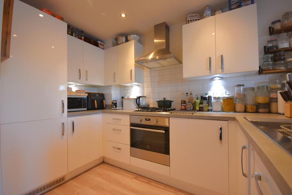Additional property image - 47 Rhodfa Cambo, Barry, CF62 5BS