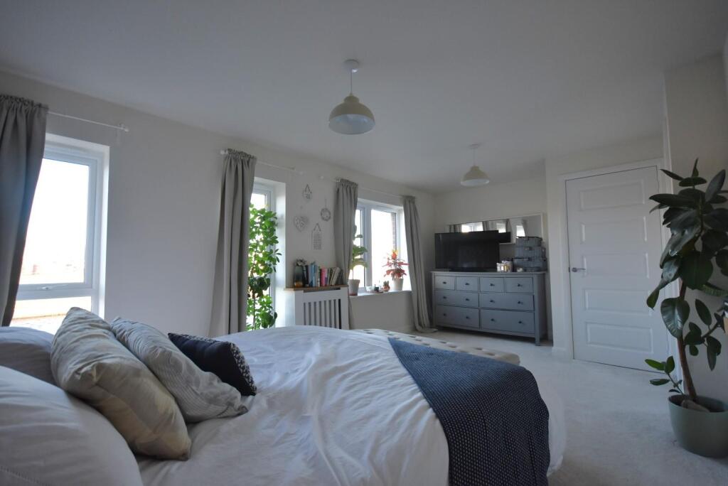 Additional property image - 47 Rhodfa Cambo, Barry, CF62 5BS