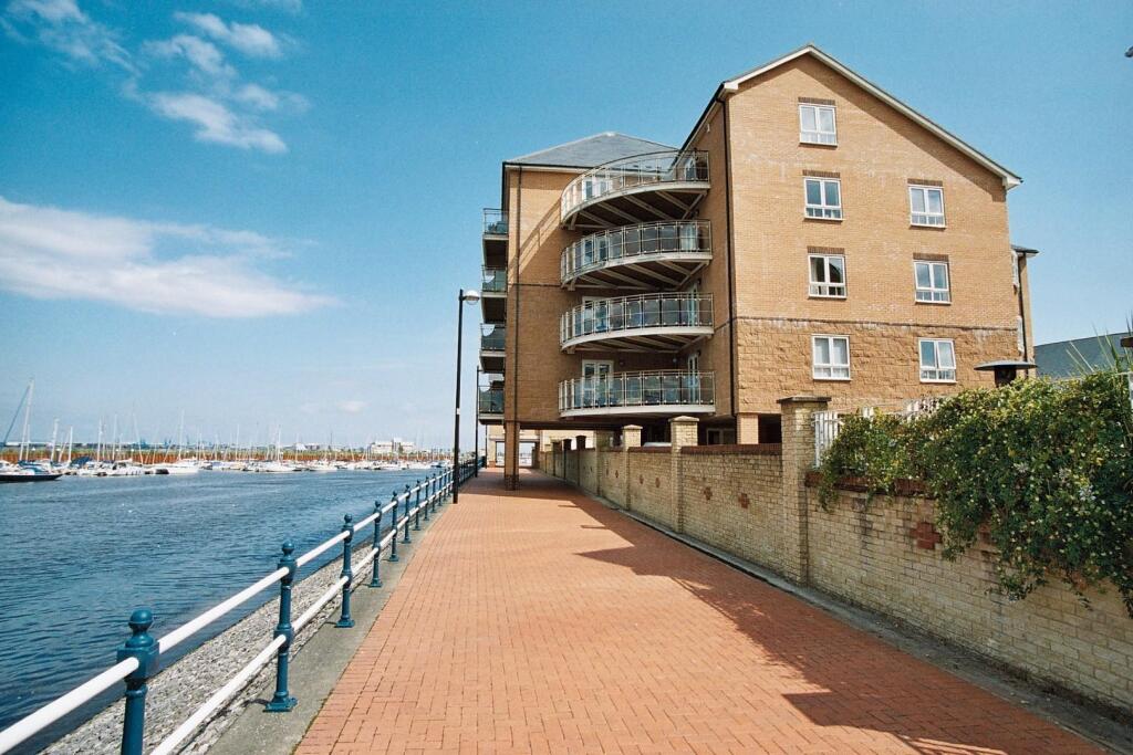Main image of property: 22 Mayflower House, Anchor Road, Penarth, Vale of Glamorgan, CF64 1SL