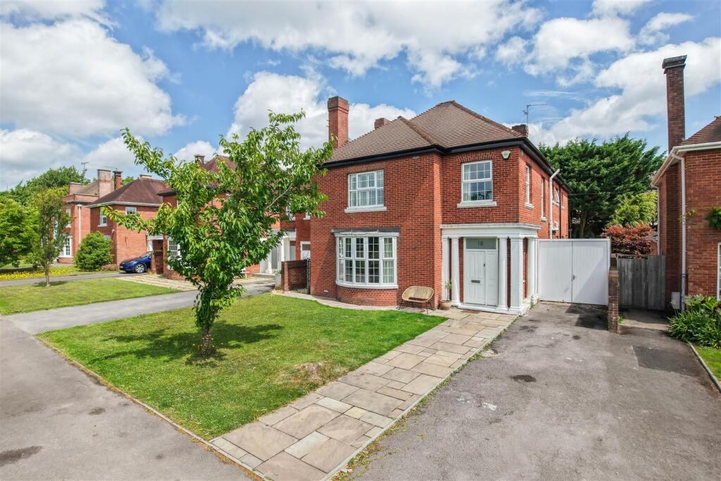 Main image of property: 18 Queen Anne Square, Cardiff, CF10 3ED