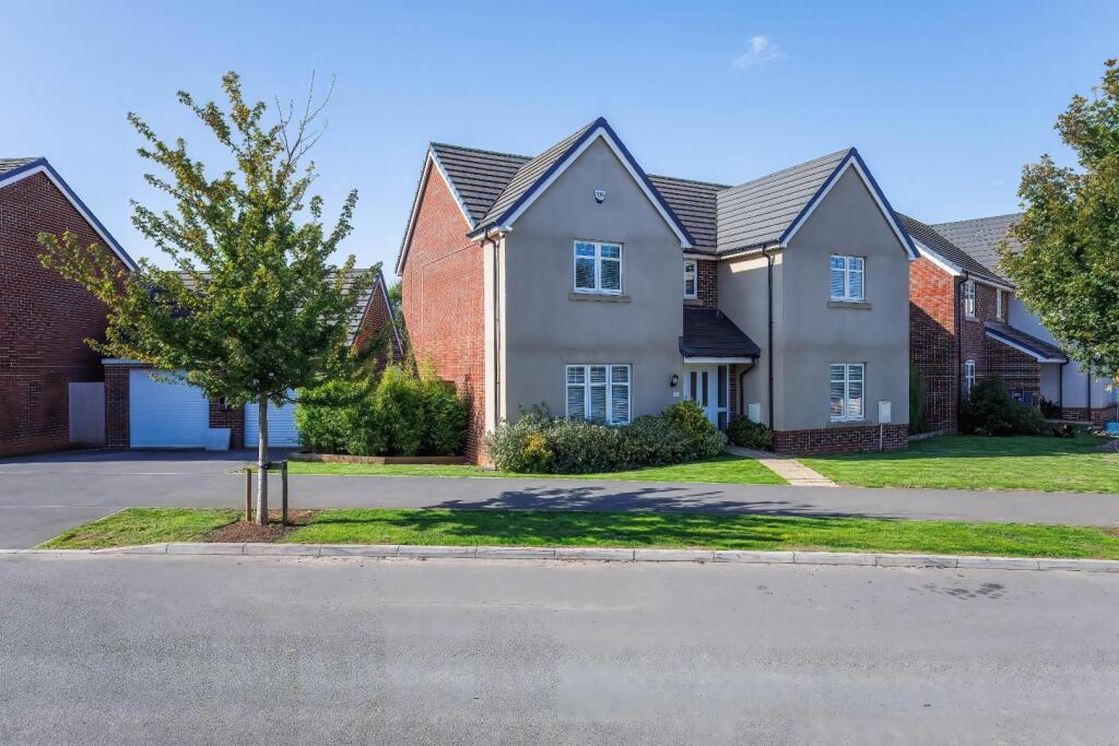 Main image of property: 38 Melrose Walk, Sully, CF64 5WD