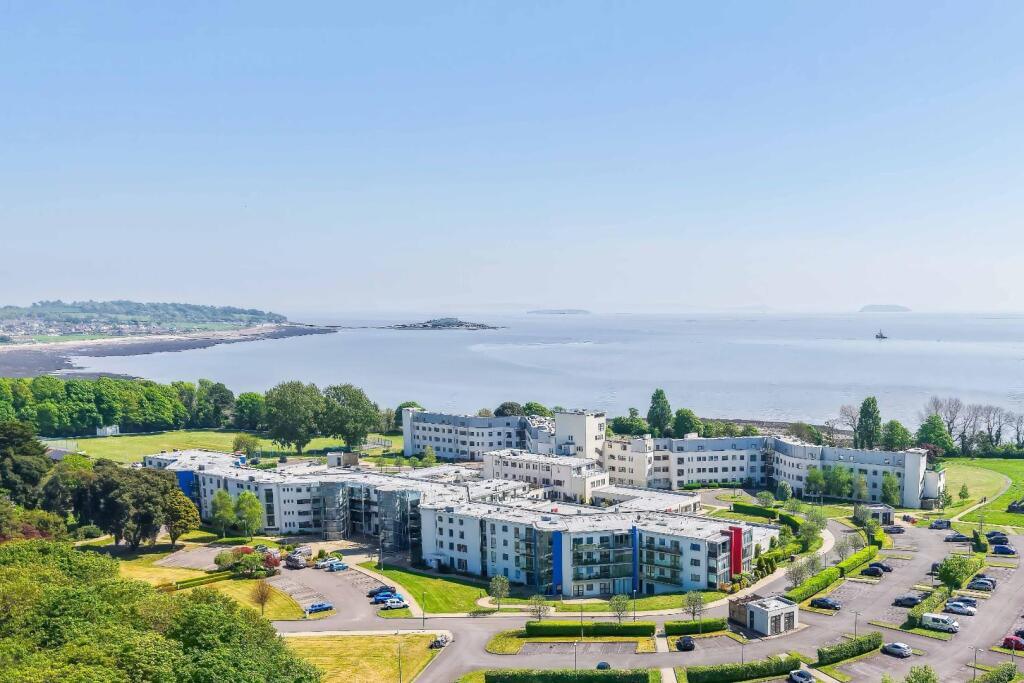 Main image of property: 111 Headlands, Hayes Point, Sully, CF64 5QH