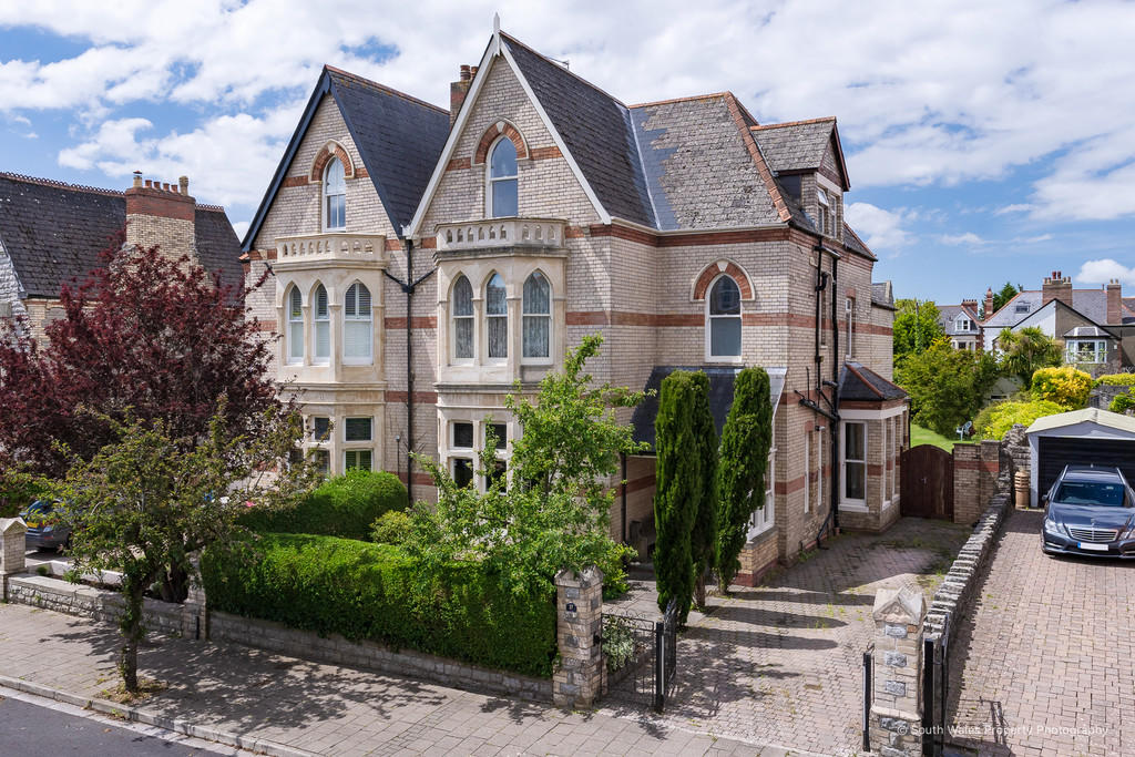 6 bedroom semidetached house for sale in 37 Westbourne Road, Penarth