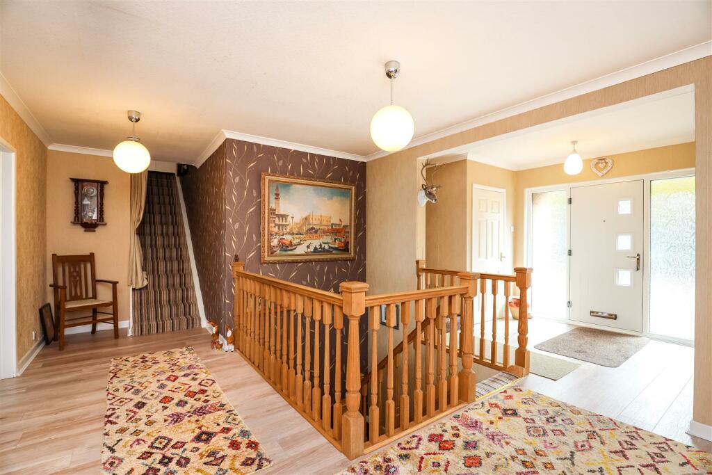 Additional property image - Sutton Lane, Ogmore By Sea, Vale Of Glamorgan, CF32 0PE