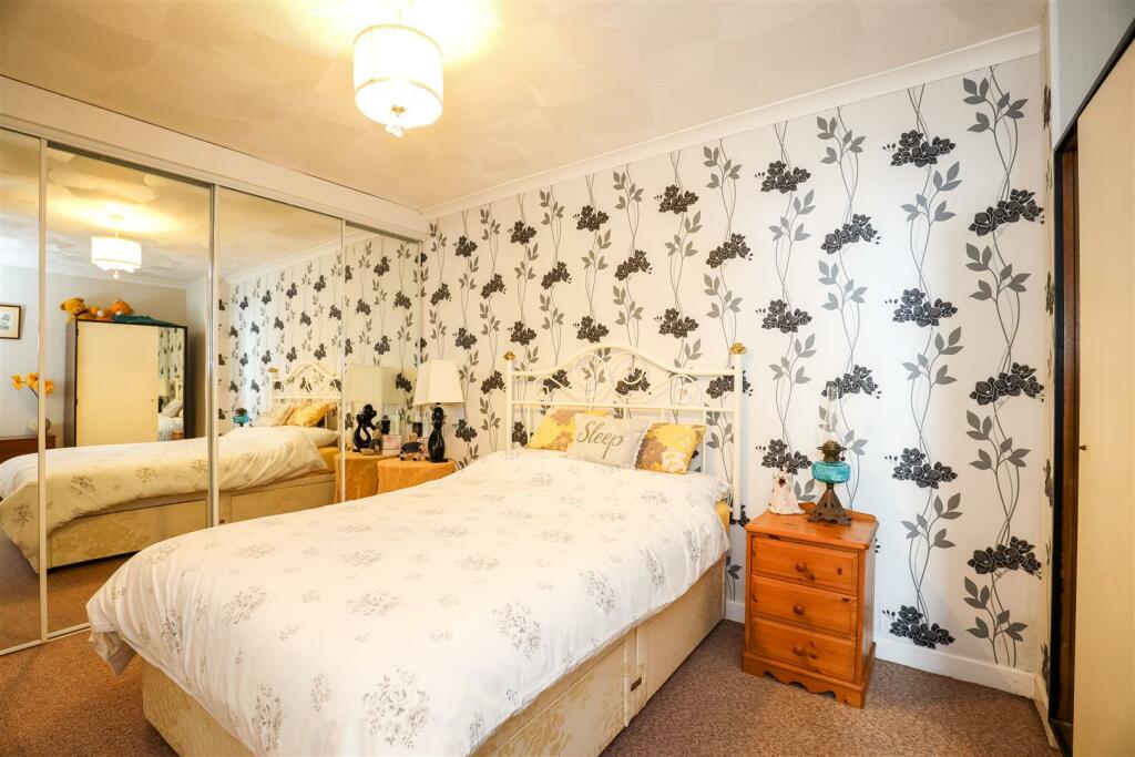 Additional property image - Sutton Lane, Ogmore By Sea, Vale Of Glamorgan, CF32 0PE