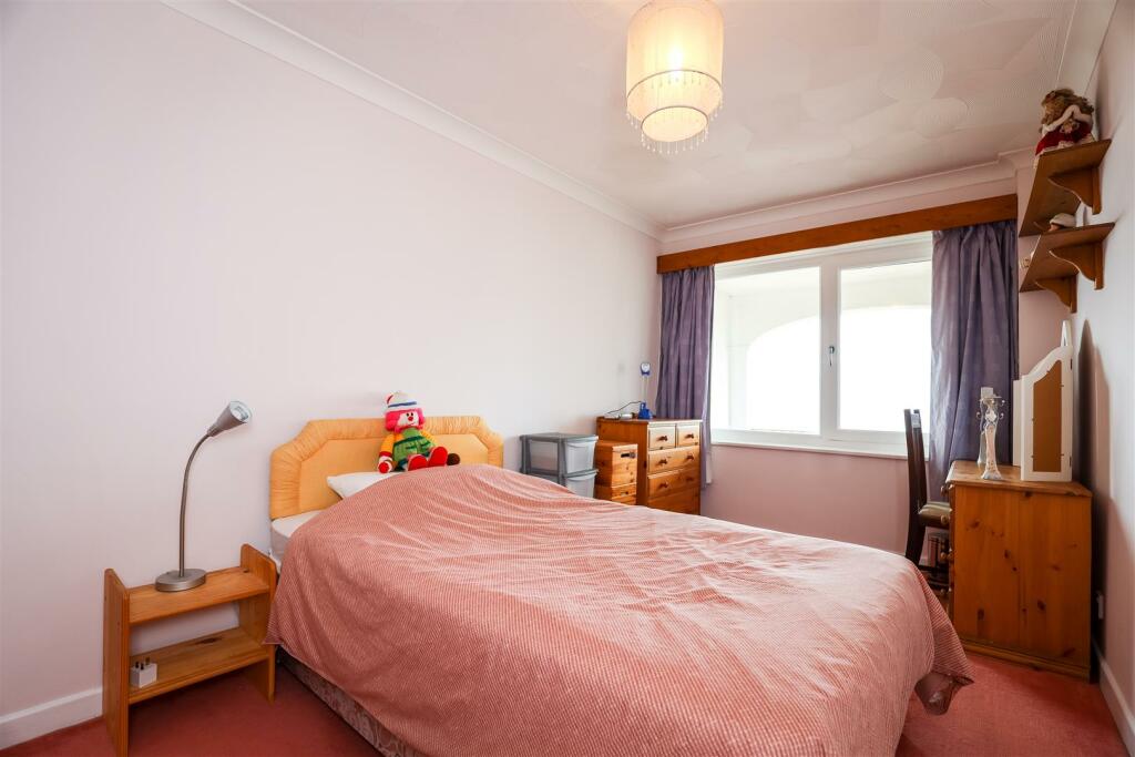 Additional property image - Sutton Lane, Ogmore By Sea, Vale Of Glamorgan, CF32 0PE