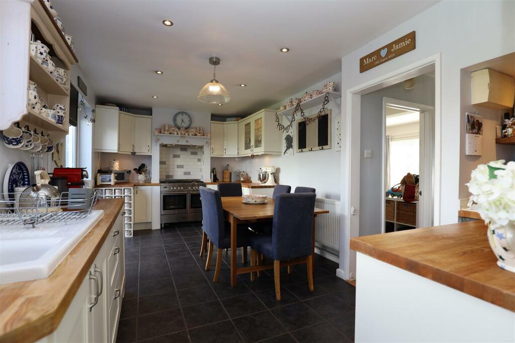 Additional property image - Wick Road, Ewenny, Vale of Glamorgan, CF35 5BL